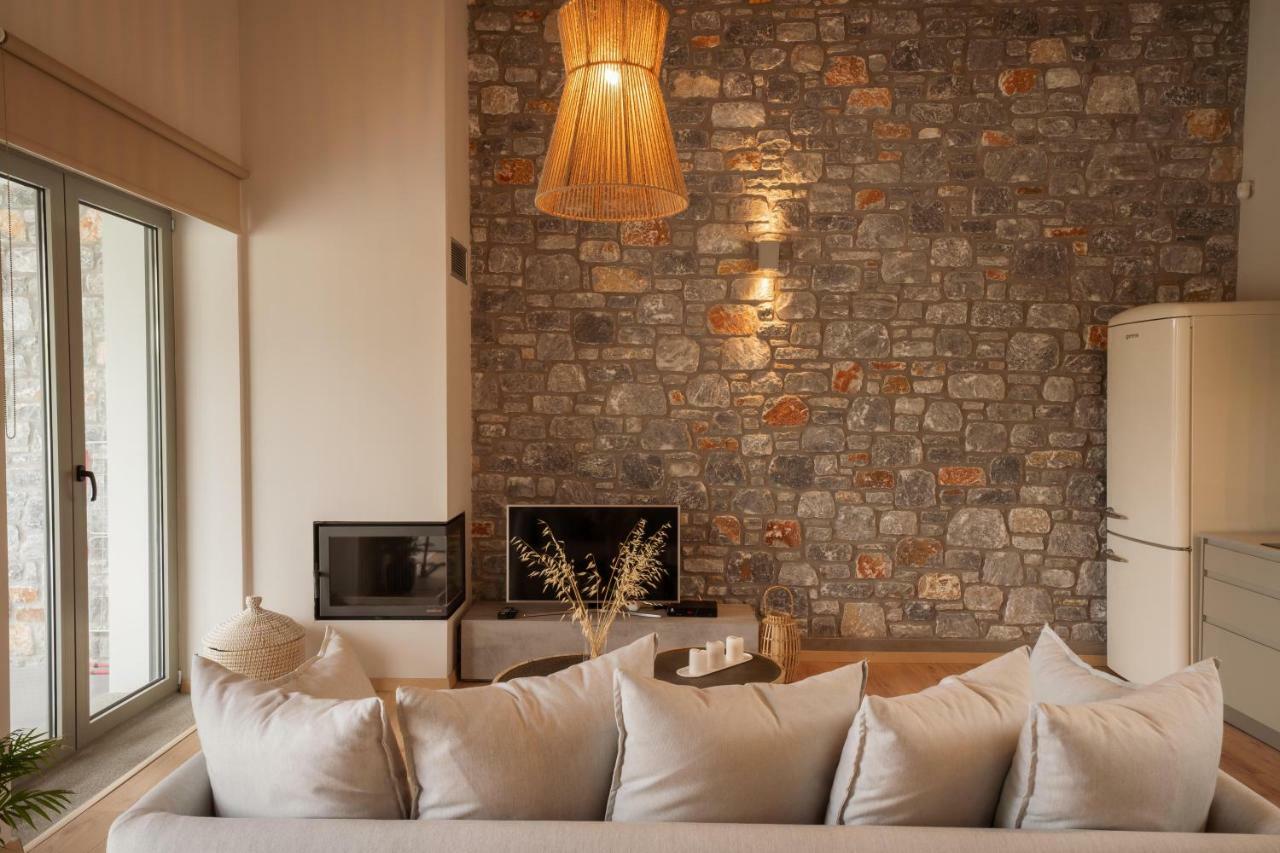 Elies Residences Luxury Apartments Mytilene Bagian luar foto